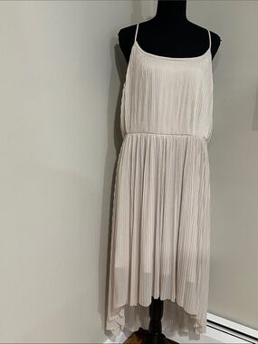 *H&M* Cream Pleated Hi-Lo Spaghetti-Strap Dress Size Large